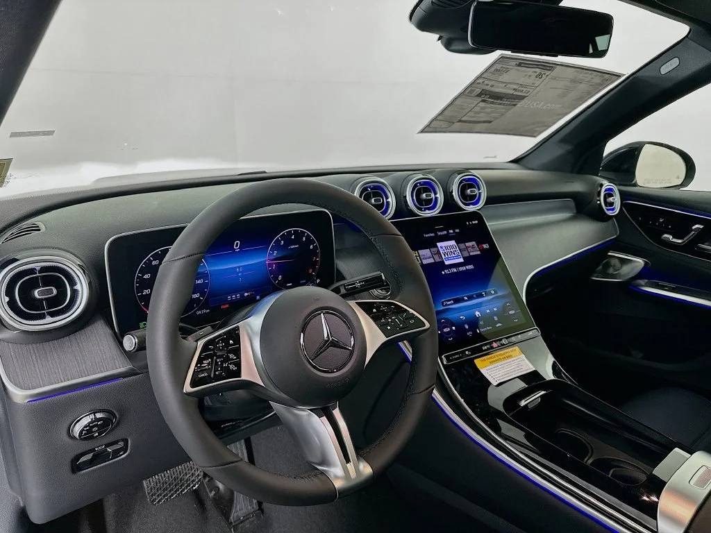 Used 2026 Black Mercedes-Benz GLC 300 image 7