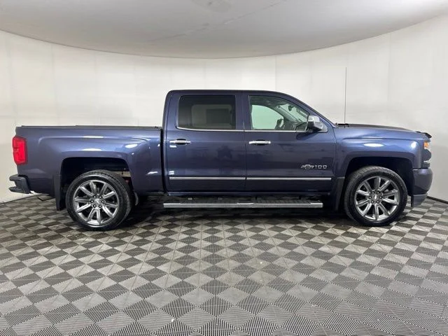 Used 2018 Blue Metallic Chevrolet LTZ image 2