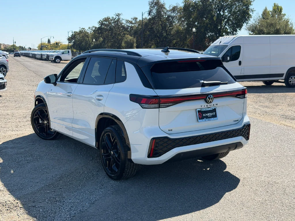 New 2026  Volkswagen SE R-Line Black image 10