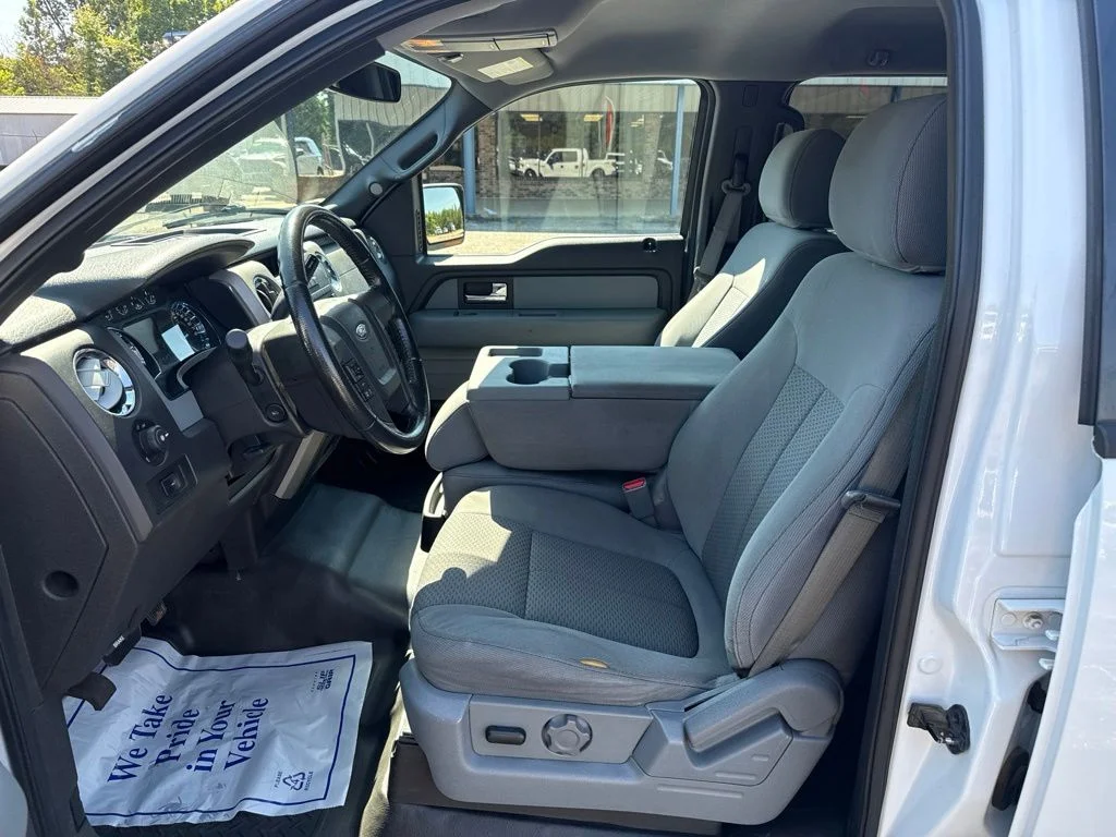 Used 2012 White Ford XLT image 5