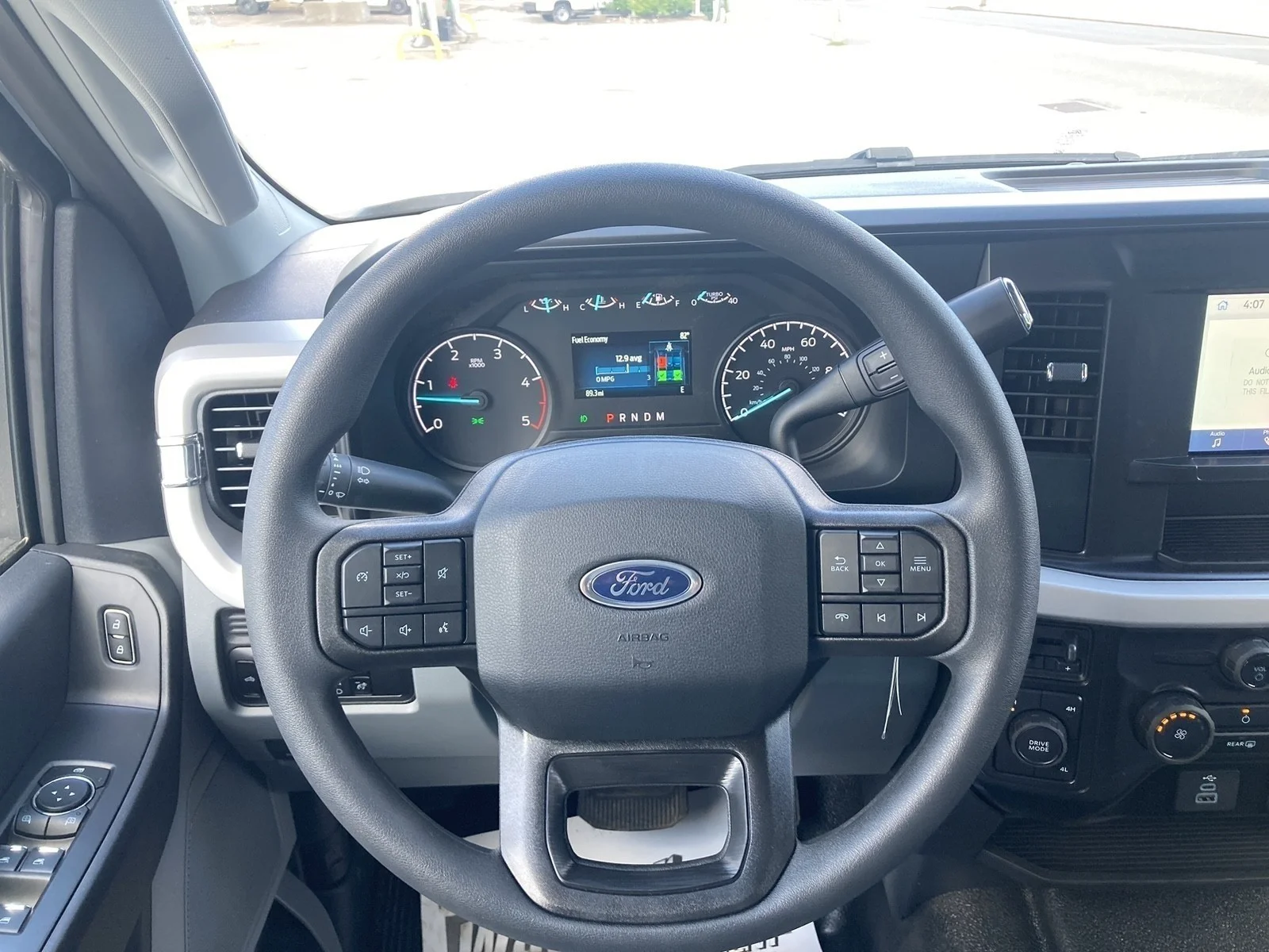New 2026 Oxford White Ford F-450® XL image 10