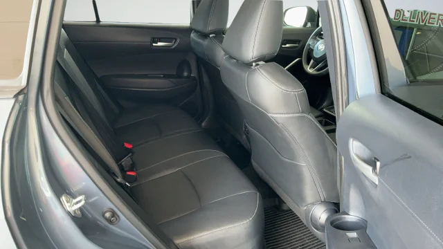 Used 2026  Toyota XLE image 21