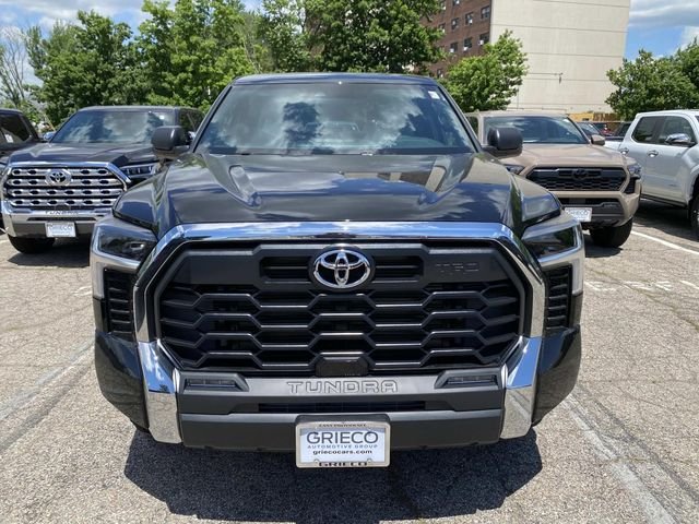 New 2026 Midnight Black Metallic Toyota SR5 image 2