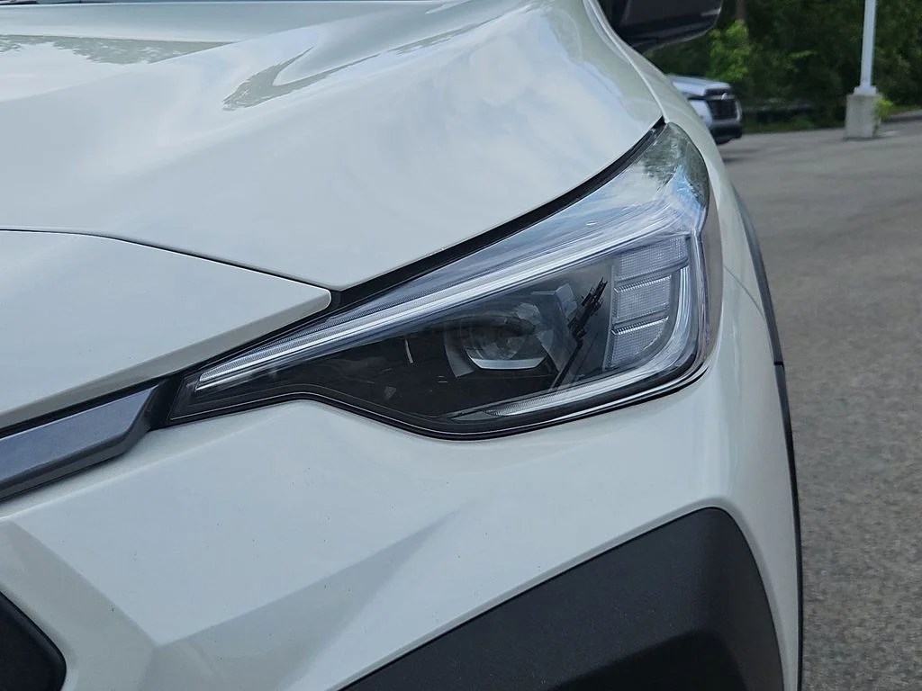 New 2026 CRYSTAL WHITE PEARL Subaru Limited Hybrid image 20