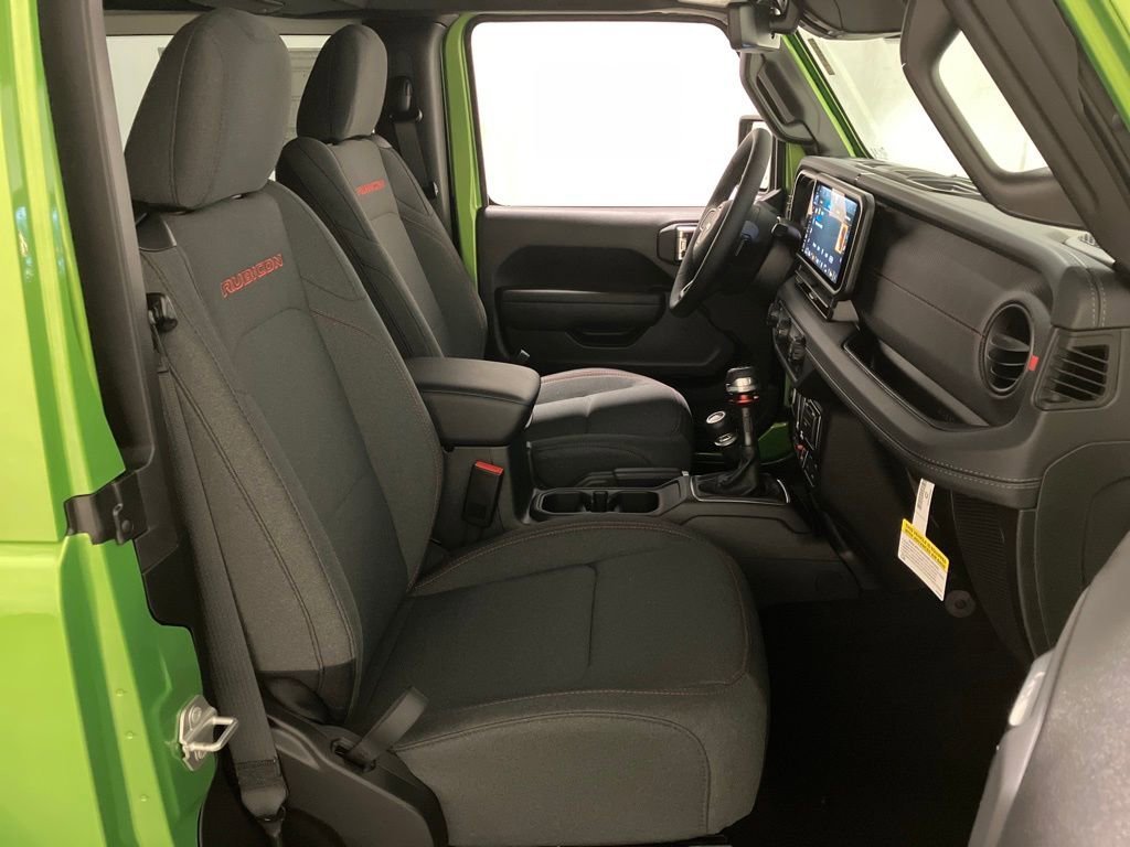 2025 Jeep Wrangler 2-Door Rubicon - Photo 15