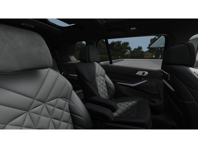 New 2027 Mineral White Metallic BMW X7 40i image 12
