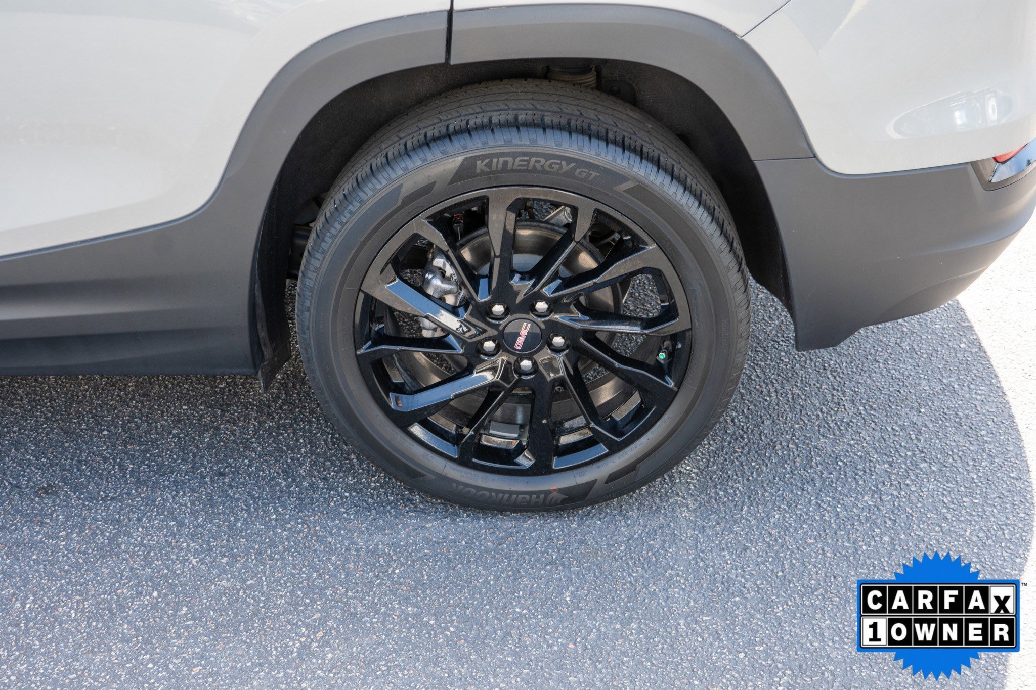 2023 GMC Terrain SLE - Photo 11