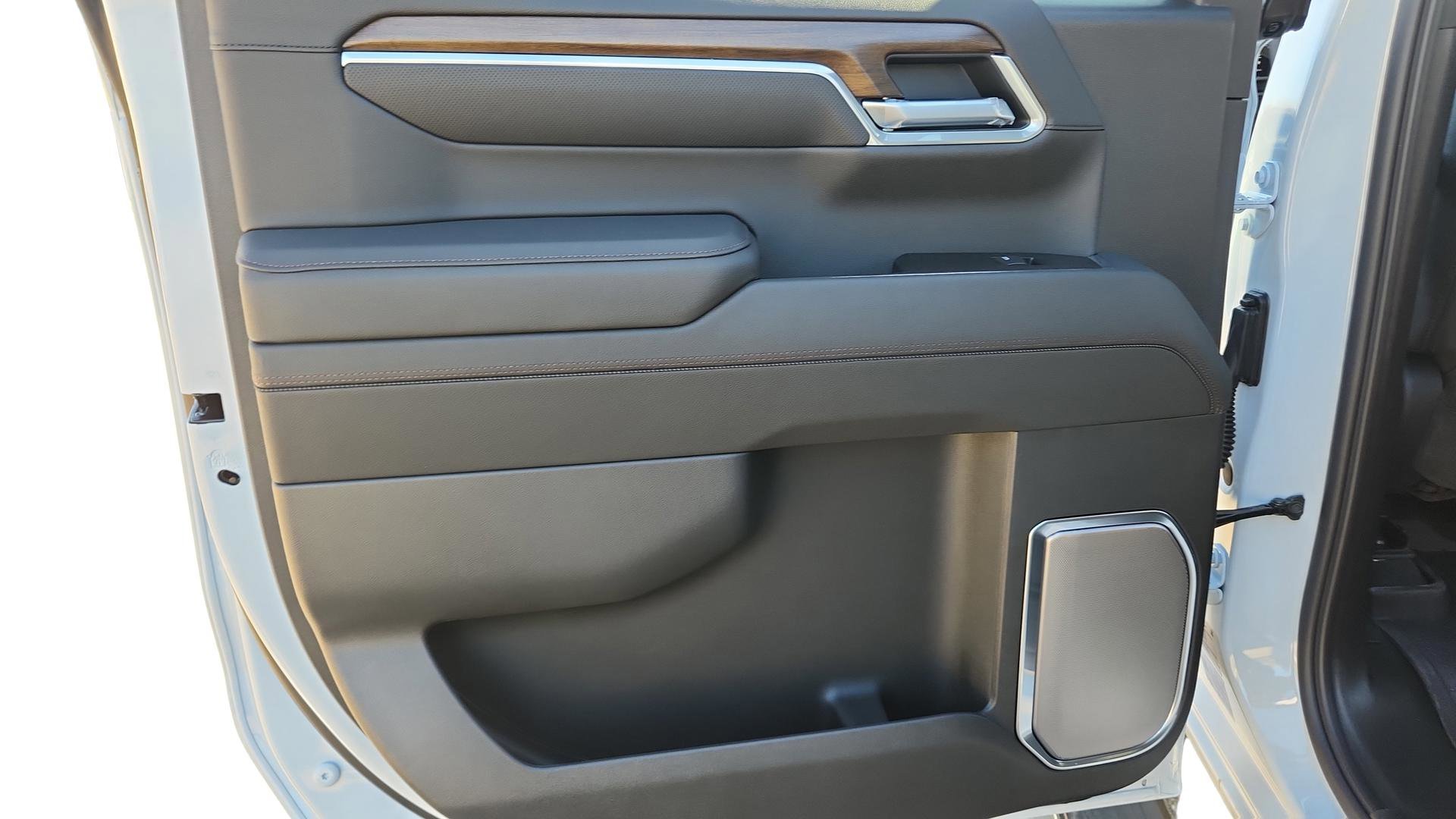 2026 Chevrolet Silverado 1500 High Country - Photo 21