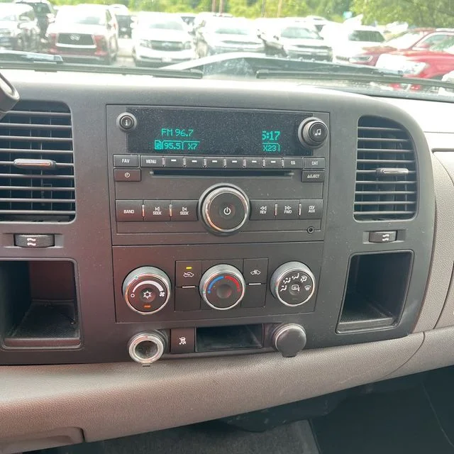 Used 2008 Red Chevrolet LS image 20