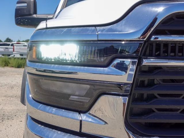 New 2026 Bright White Clearcoat RAM Tradesman image 3