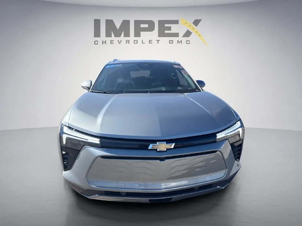 Used 2024 Gray Chevrolet LT image 8