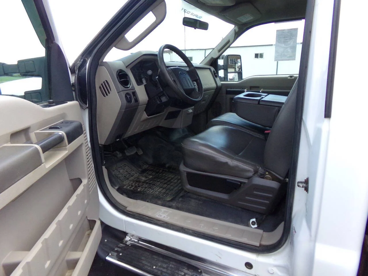 Used 2010 White Ford XL 4x4 2dr Regular Cab 8 ft. LB SRW Pickup image 15