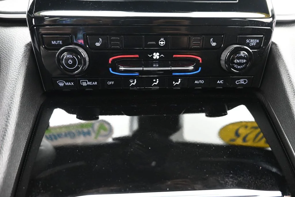 Certified Used 2025 Gray Jeep Laredo image 19