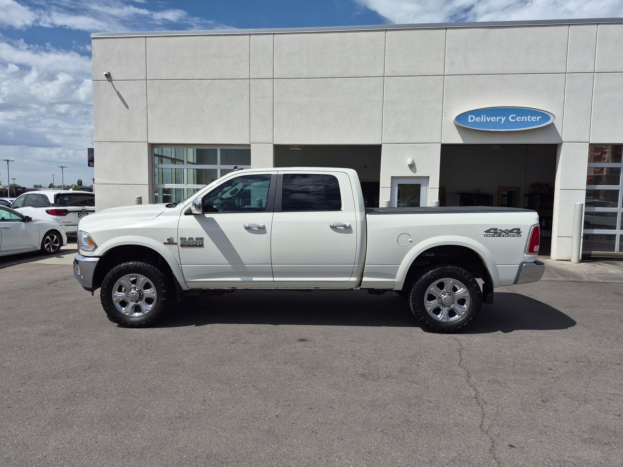 Used 2018 Pearl White Ram Laramie image 7