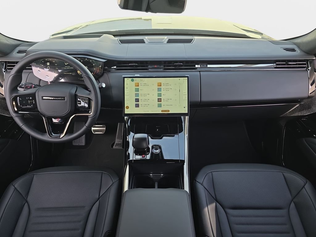 New 2026 Amethyst Grey Purple in Gloss finish Land Rover SV image 9