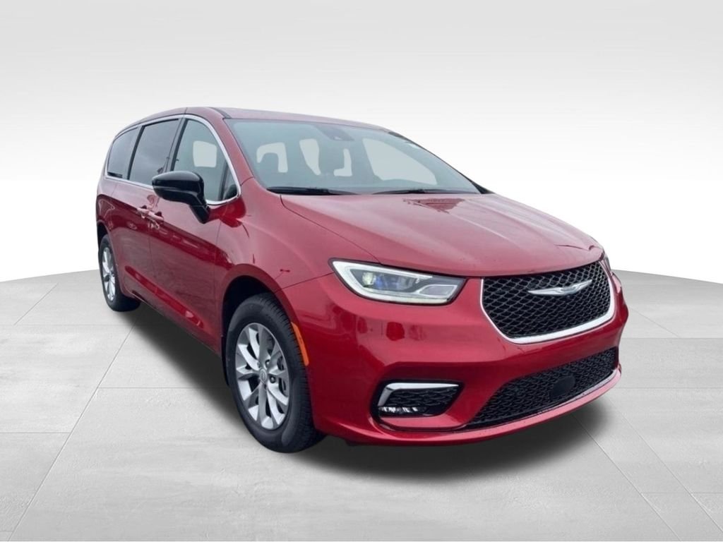 New 2026 Red Hot Pearl-Coat Exterior Paint Chrysler Select image 7