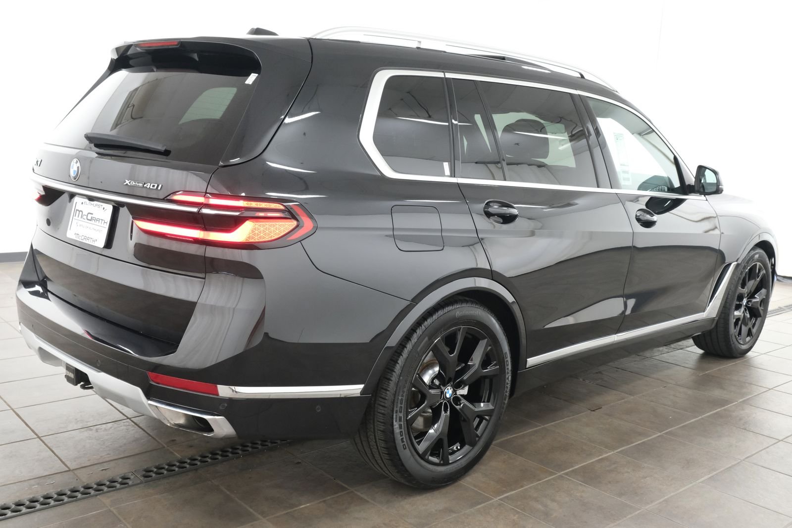 Used 2024 Black Sapphire Metallic BMW xDrive40i image 5