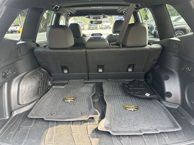 Used 2022 White Subaru Wilderness image 24