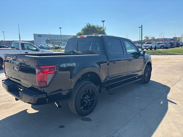 New 2026 Black Ford XLT image 4