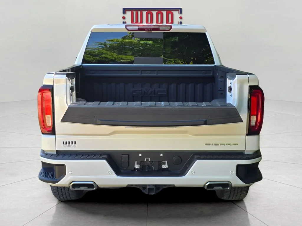 Used 2025 White Frost Tricoat GMC Denali image 6