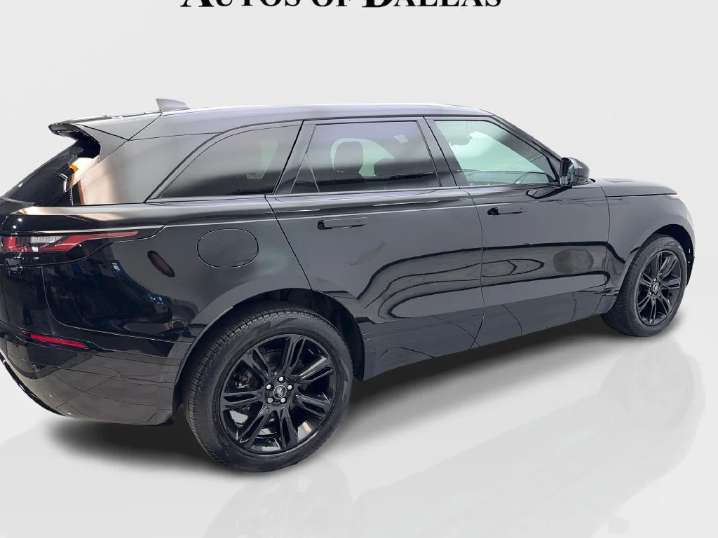 Used 2023 Black Land Rover R-Dynamic S image 15