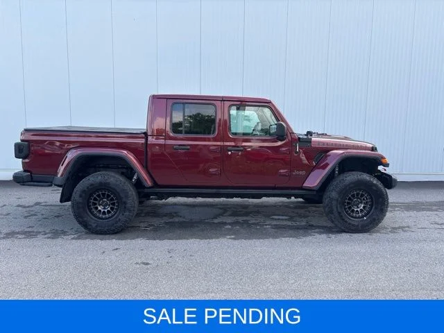 Certified Used 2021 Snazzberry Pearlcoat Jeep Rubicon image 11