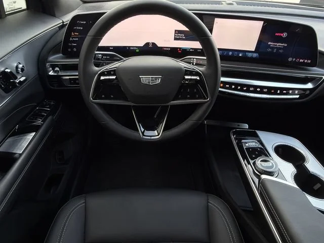 2024 Cadillac LYRIQ Tech - Photo 12