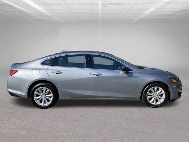 Used 2024 Gray Chevrolet LT image 5