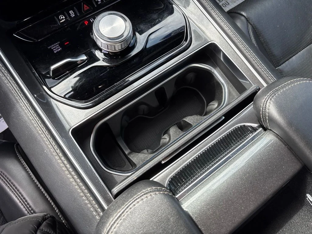 Used 2022 Bright White Clearcoat Jeep Series I image 21