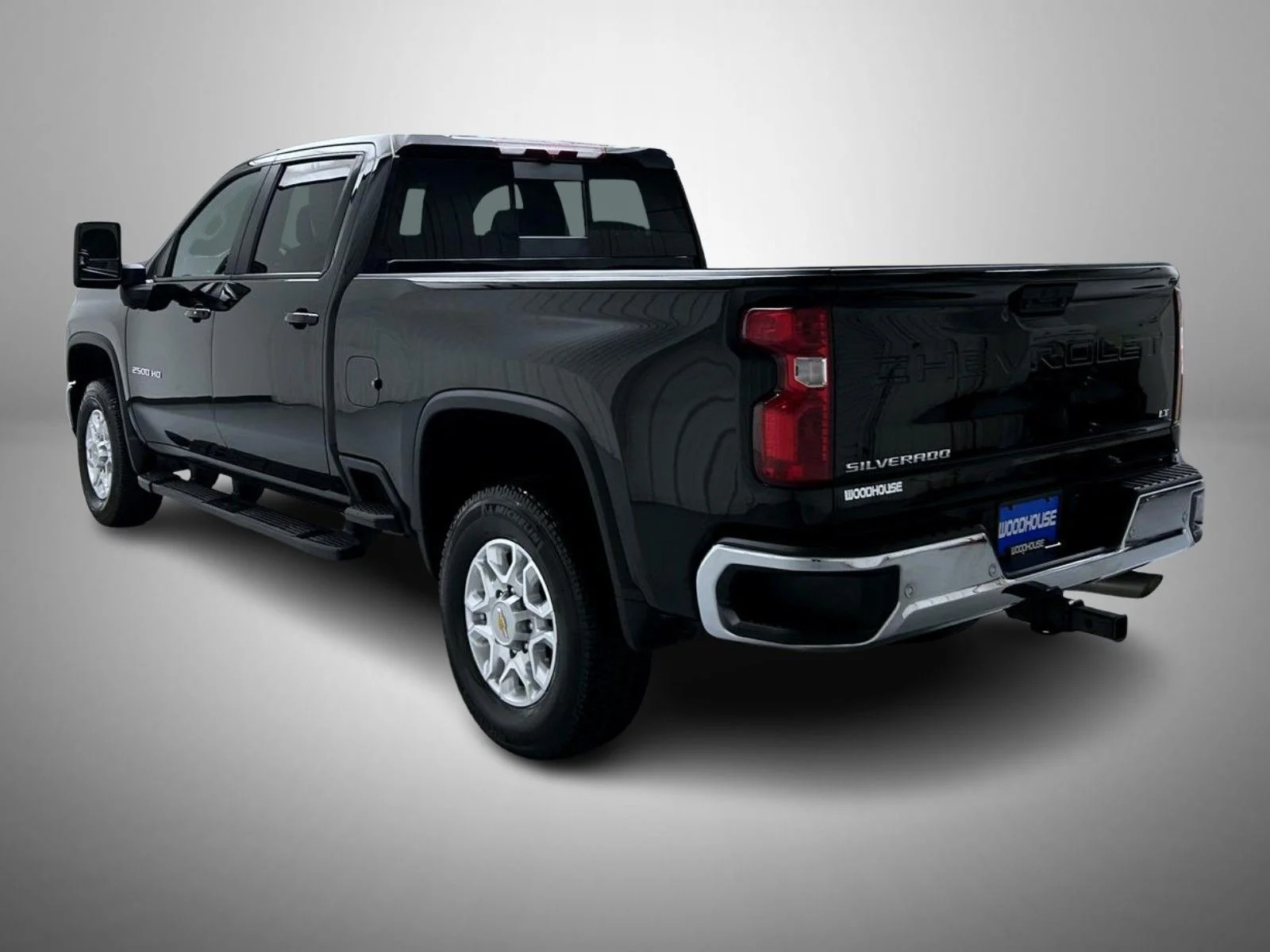 Used 2025 Black Chevrolet LT image 7