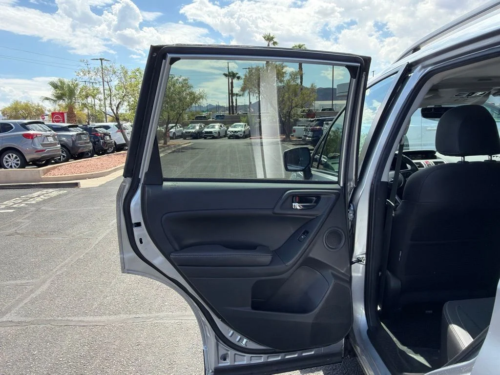 Used 2018 Silver Subaru 2.5i Limited image 8