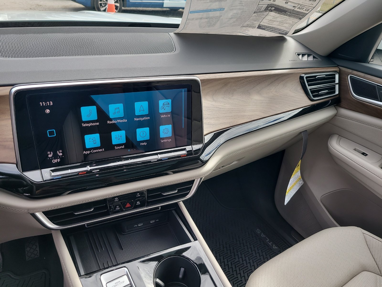 2026 Volkswagen Atlas SE w/Tech - Photo 23