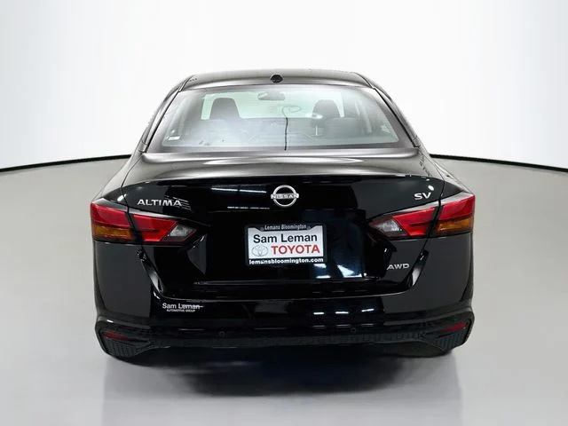 Used 2023 Black Nissan 2.5 SV image 6