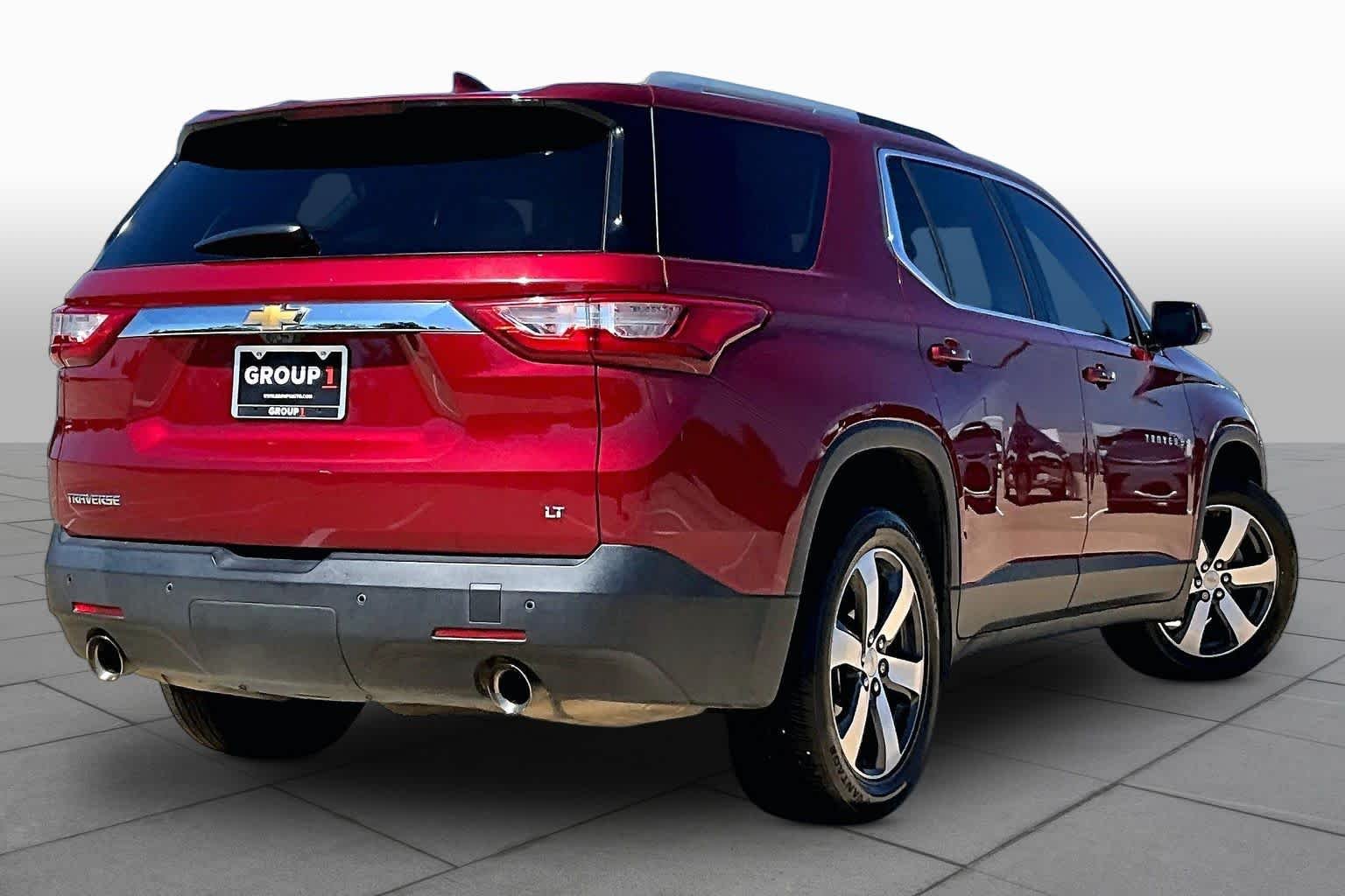 Used 2018 Cajun Red Tintcoat Chevrolet LT Leather image 13