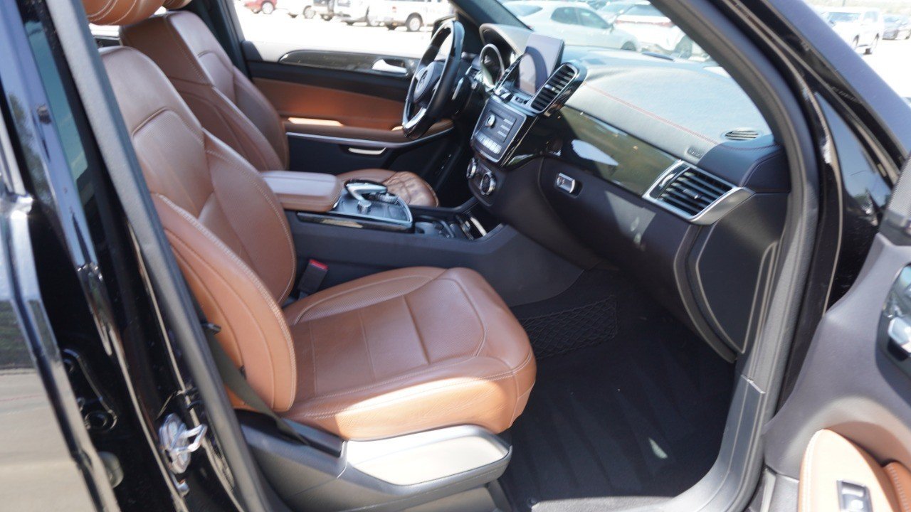 Used 2019 Black Mercedes-Benz GLS 550 image 14
