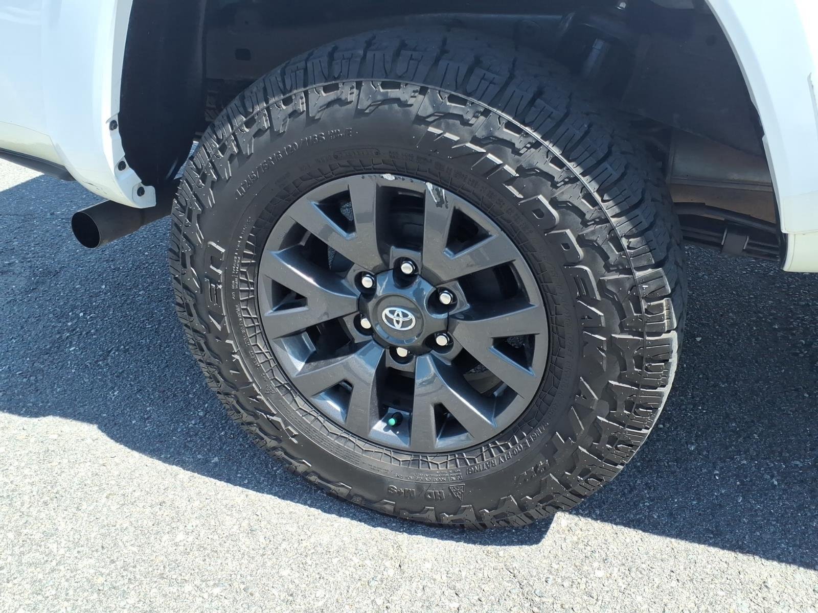 Used 2023 Ice Cap Toyota SR5 image 12