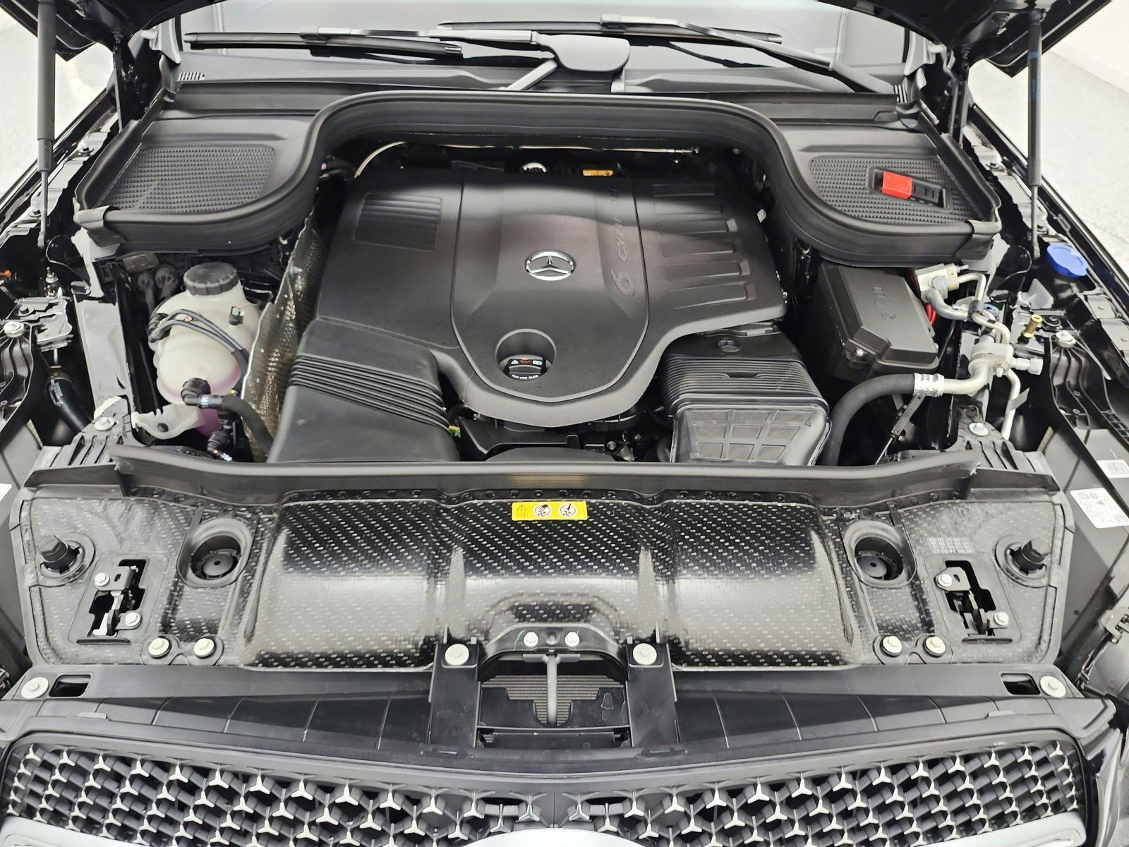 New 2026 Black Mercedes-Benz GLE 450 4MATIC® SUV image 42