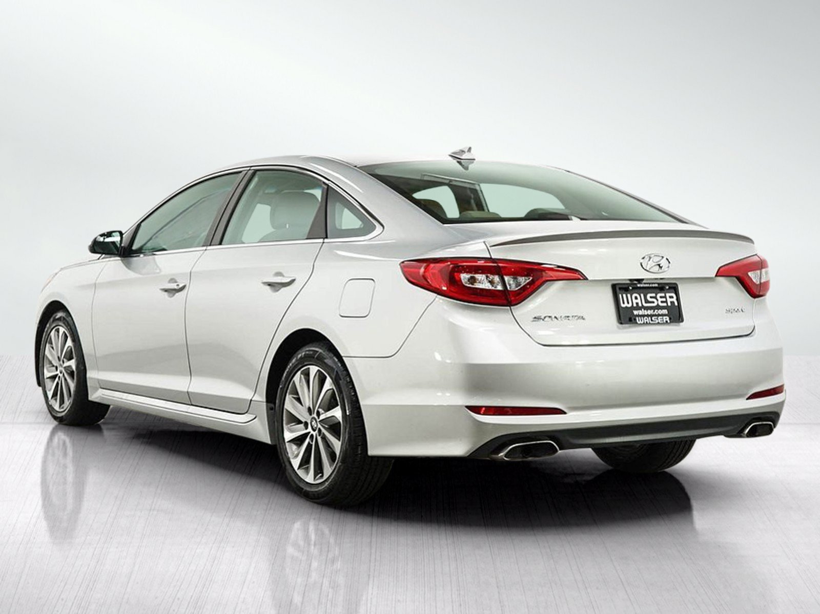 Used 2015 Symphony Silver Hyundai 4dr Sdn 2.4L Sport image 4