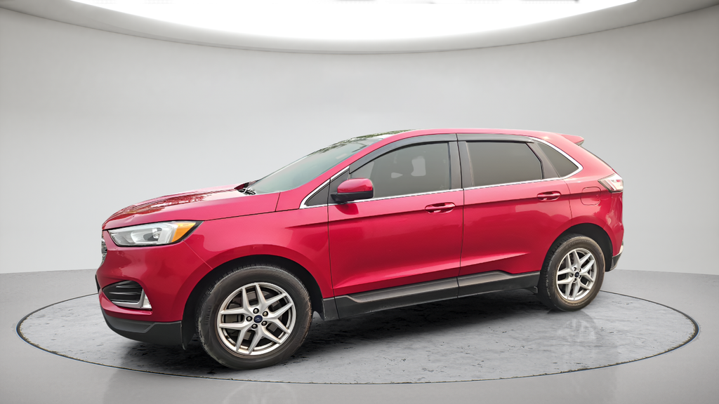 Used 2021 Red Ford SEL image 10