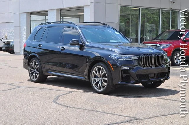 2020 BMW X7 M50i's photo
