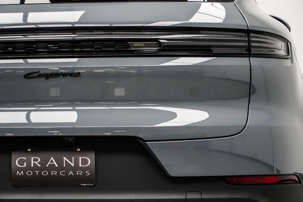 Used 2024 Gray Porsche Base image 17