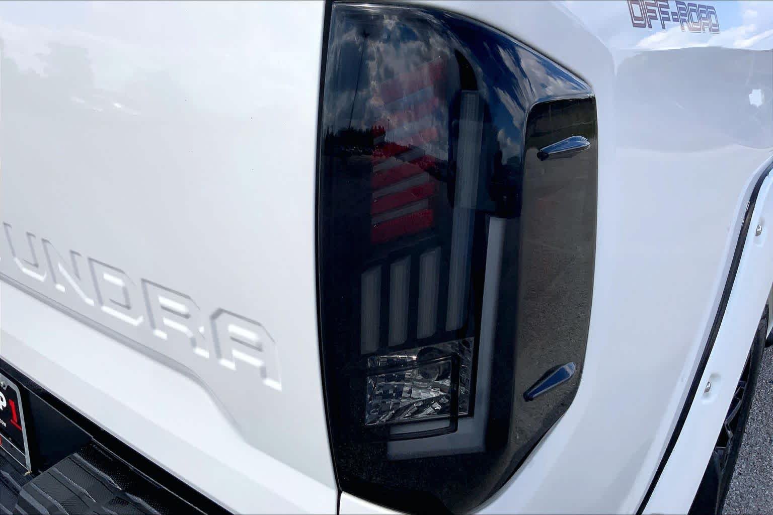 Used 2020 Super White Toyota SR5 image 30