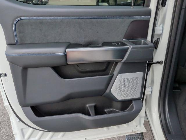 New 2026 Star White Metallic Tri-Coat Ford F-250® Platinum® image 88