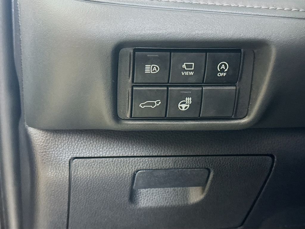 Used 2023 Magnetic Gray Metallic Toyota Platinum image 11