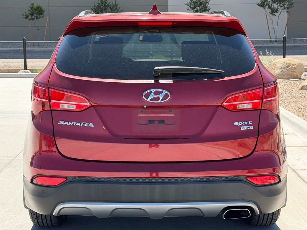 Used 2014 Red Hyundai Base image 13