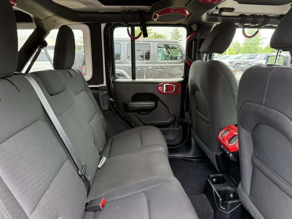 Used 2021 Black Jeep Unlimited Sport Altitude image 15