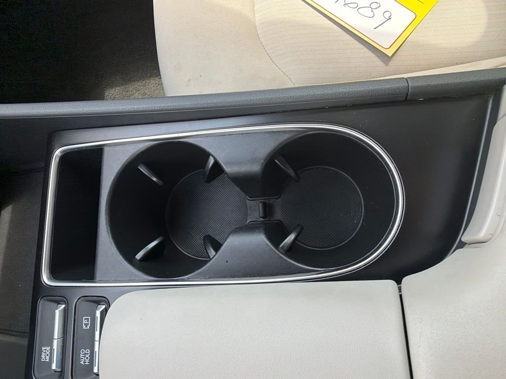 Used 2025 Silver Hyundai SEL image 22