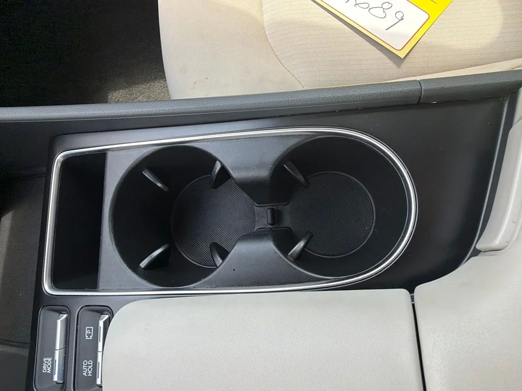 Used 2025 Silver Hyundai SEL image 22