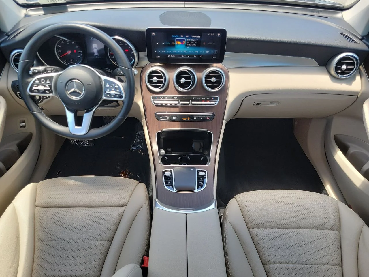 Certified Used 2022 Silver Mercedes-Benz GLC 300 image 14