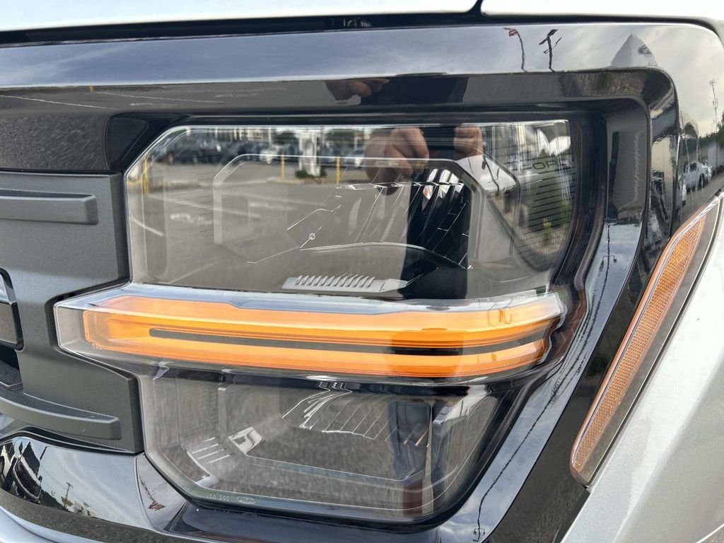 New 2026 Silver Metallic Ford 4X4 CREWCAB XLT image 10